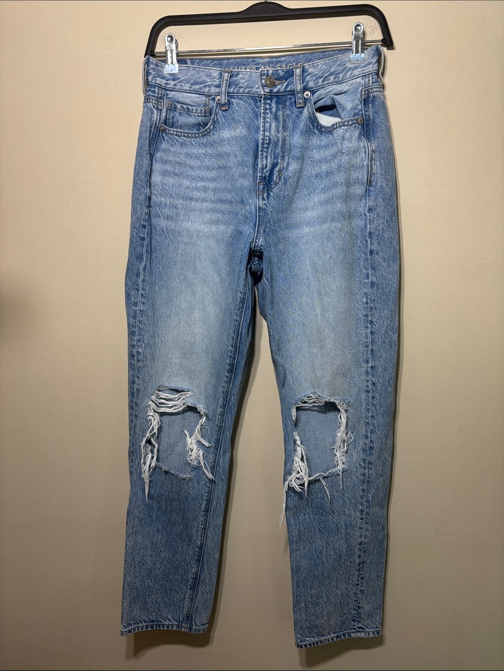American Eagle Outfitters Light Blue Straight Leg Jeans with Knee Rips